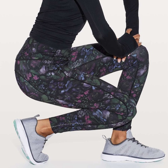 Lululemon Fast & Free 7/8 Tight II *Nulux 25"
Frozen Flourish Multi 4 - Picture 1 of 6